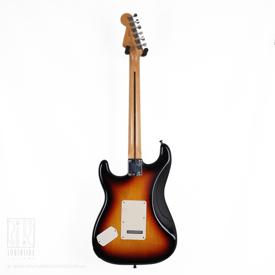 2010 Fender Stratocaster with Roland GK-2 'Roland-Ready' Pickup Electric Guitar in Sunburst
