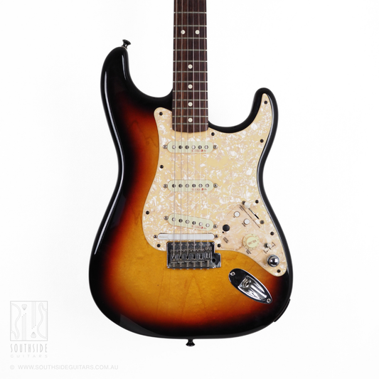 2010 Fender Stratocaster with Roland GK-2 'Roland-Ready' Pickup Electric Guitar in Sunburst