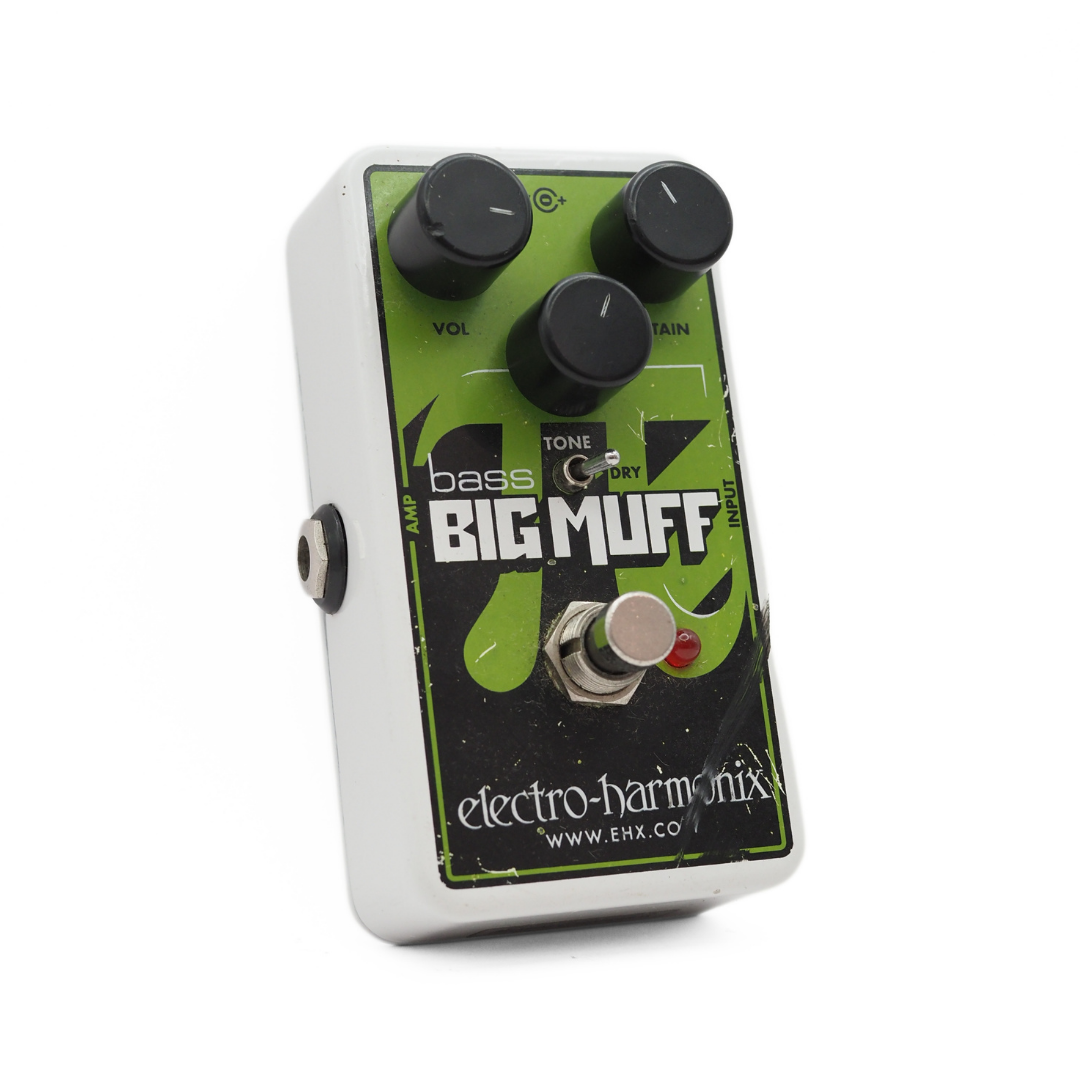 Electro-Harmonix Bass Big Muff Pi Nano Fuzz/Distortion/Sustainer Effects Pedal