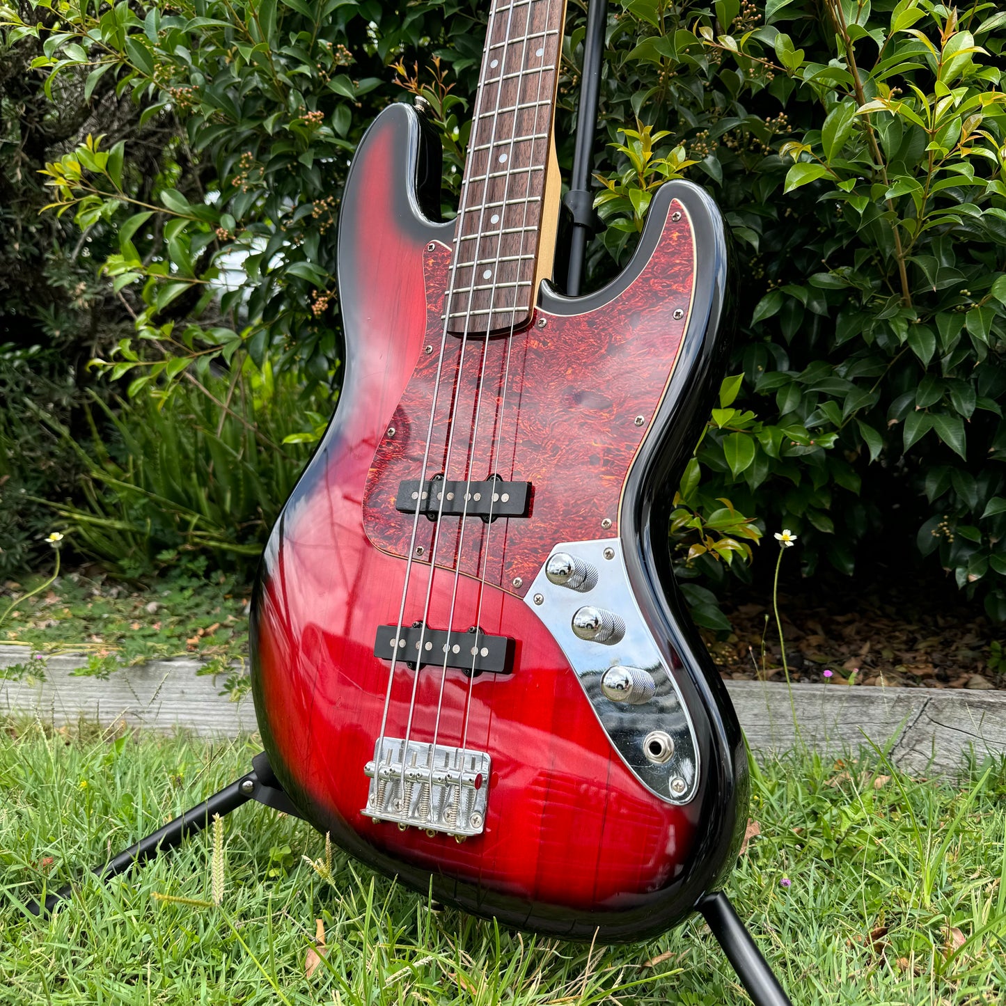 Squier Standard Series Jazz Bass