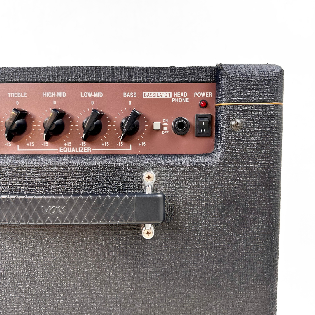 Vox T-25 Bass Combo Amplifier 25 W Solid-State, 1 × 10" + Horn Tweeter, Ceramic Cabinet