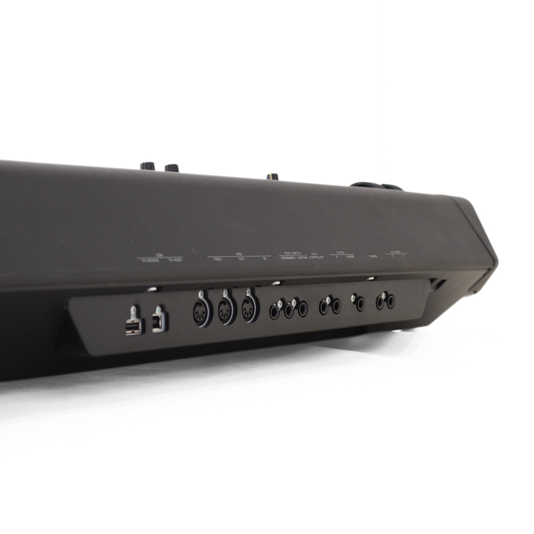 Yamaha MOX8 88-Key Music Production Synthesizer Keyboard