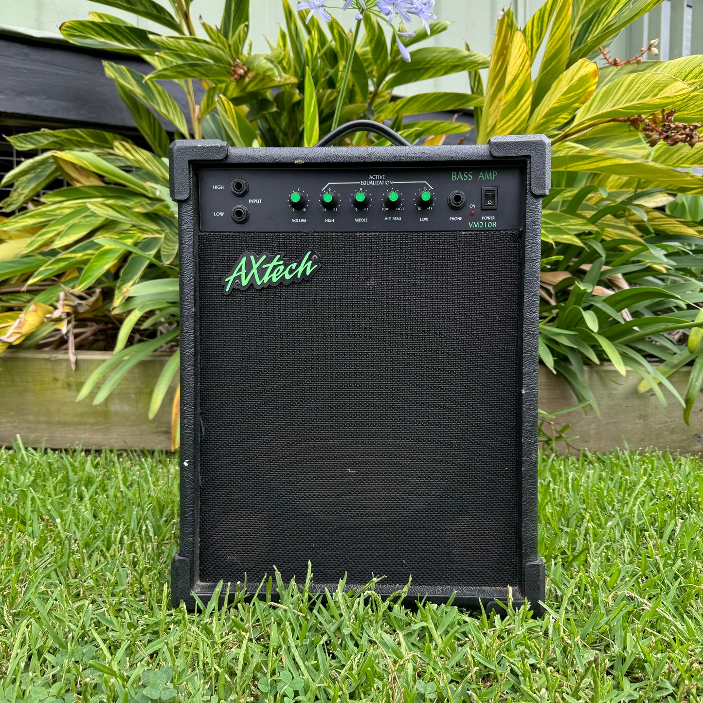 Axtech VM210B Bass Practice Amp