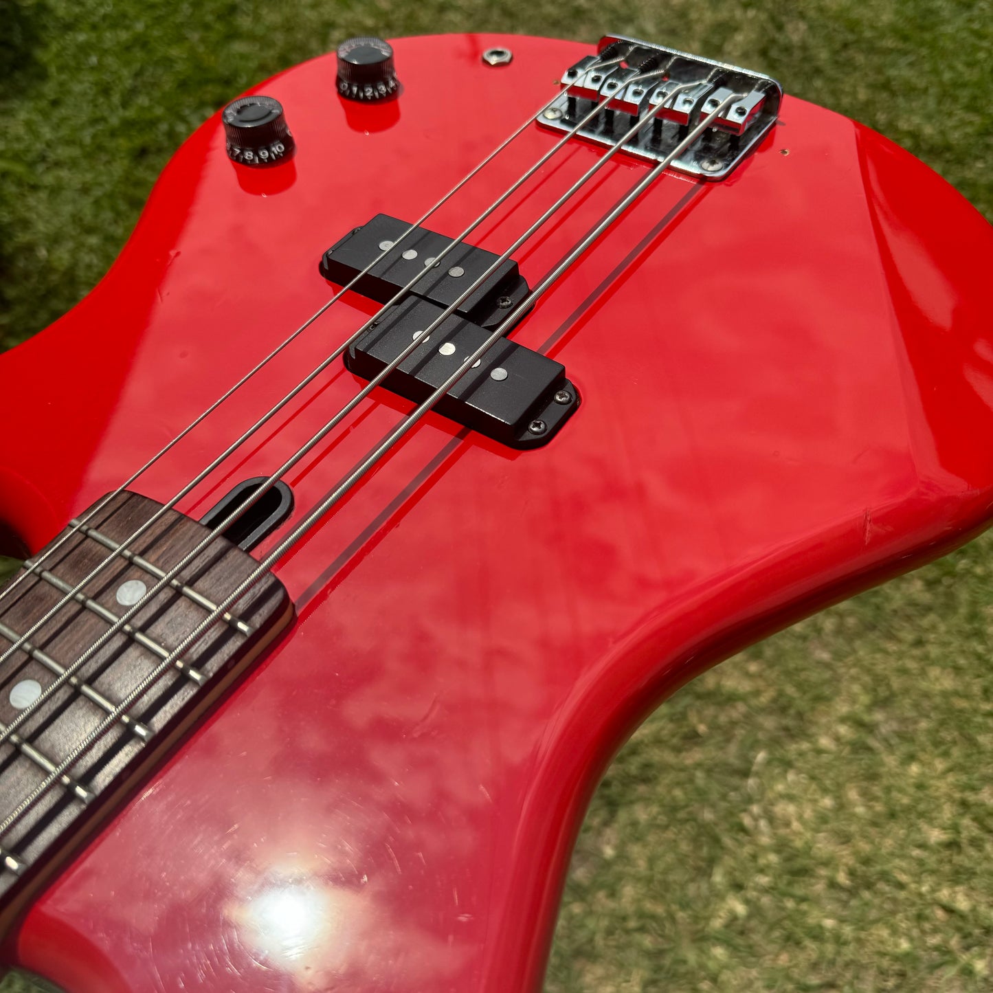 Yamaha BB300 Precision Bass