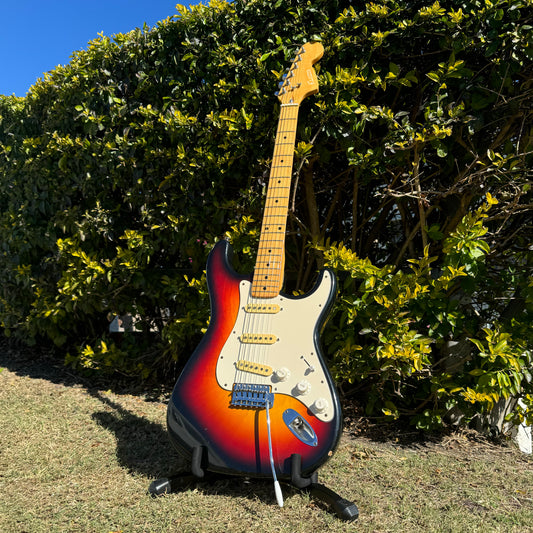 Electa MIJ Stratocaster - Sunburst