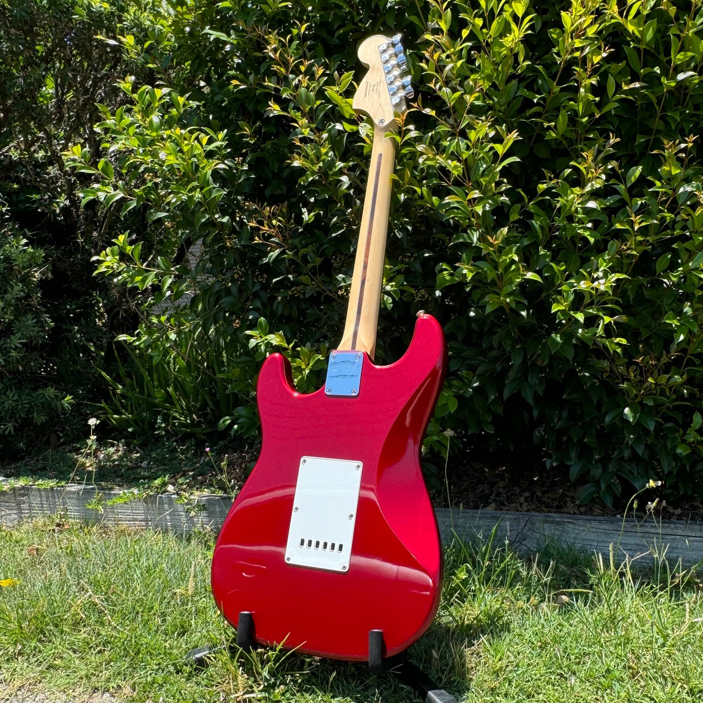 Squier Affinity Series Stratocaster - Metallic Red