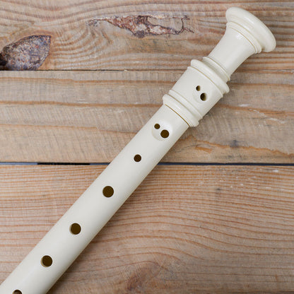 Cascha CASHH1510EN Descant Soprano Recorder Pack with Baroque Fingering in Ivory Book & CD