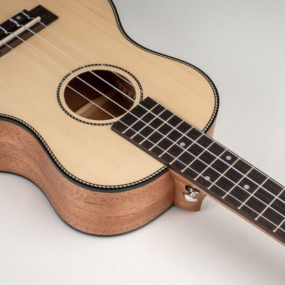 Cascha CASHH2154 Spruce Solid Top Series Tenor Ukulele in Natural Finish