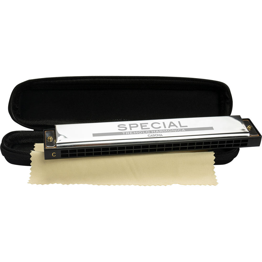 Cascha CASHH2168 Special Tremolo Harmonica in the Key of C