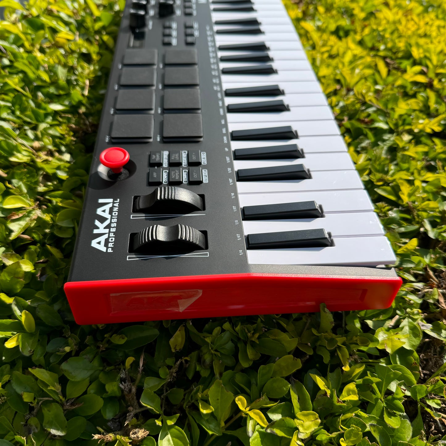 AKAI MPK Mini Plus 37-Key Compact Controller