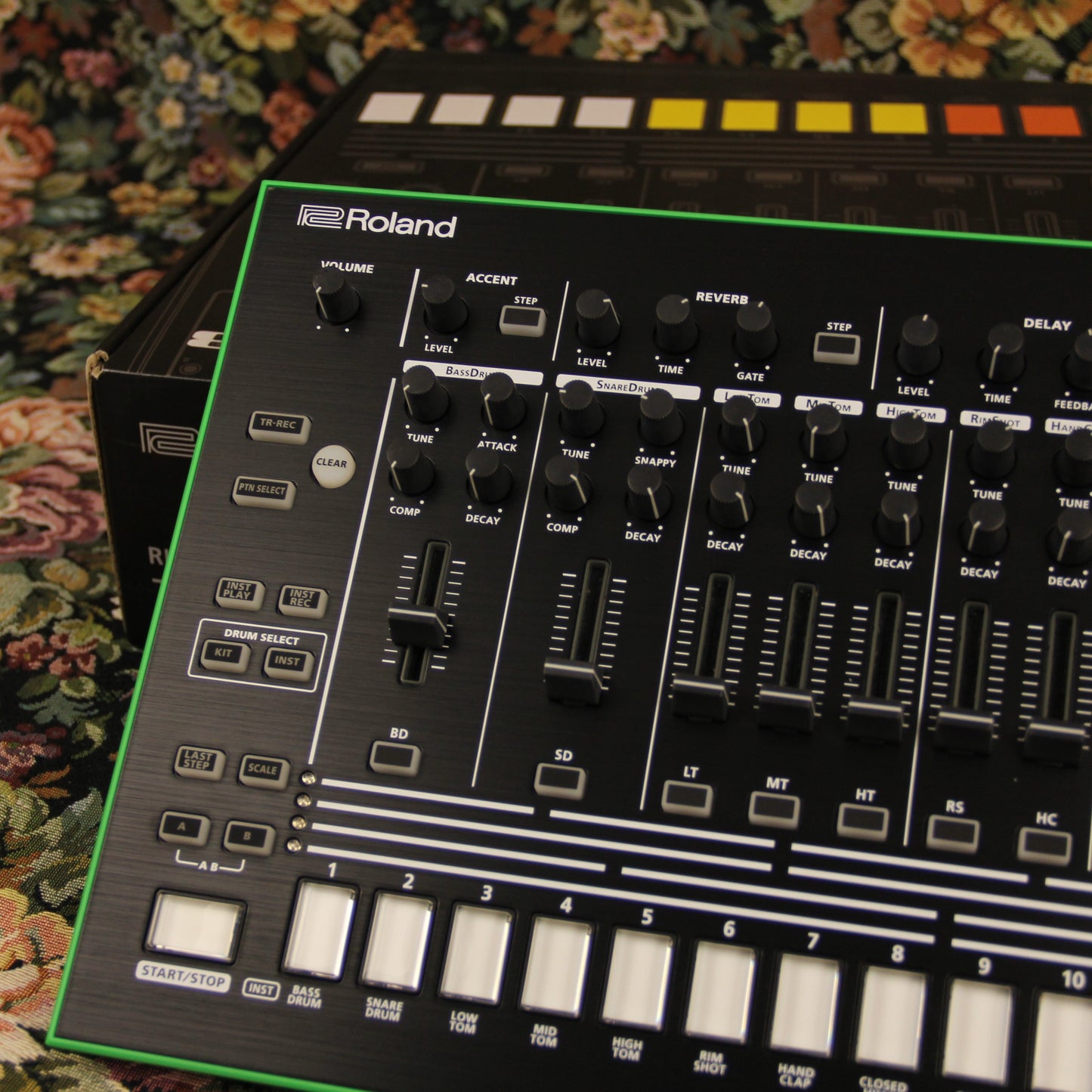 Roland TR-8 Rhythm Performer