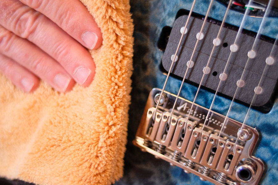 Music Nomad MN241 Beyond Plush Guitar Players Microfiber Cloth
