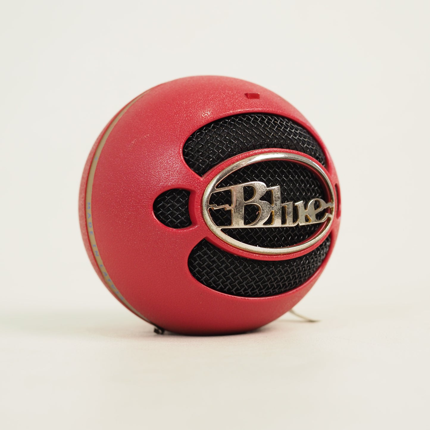 Blue Microphones "The Kickball" Cardioid Dynamic Microphone