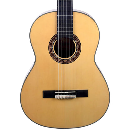 Valencia VC304 4/4-Sized Classical Guitar in Natural Finish