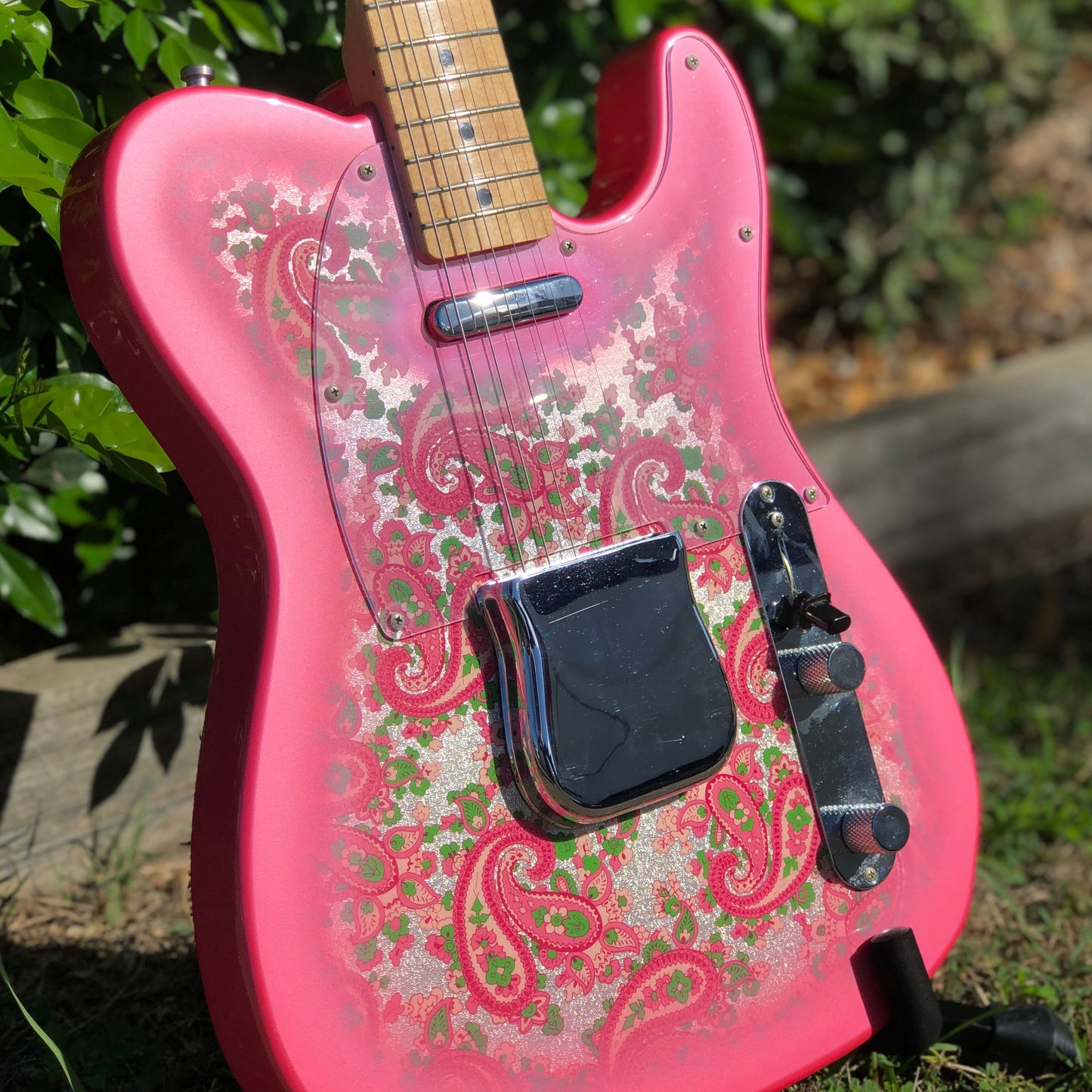 Fender Classic 69 Telecaster in Pink Paisley