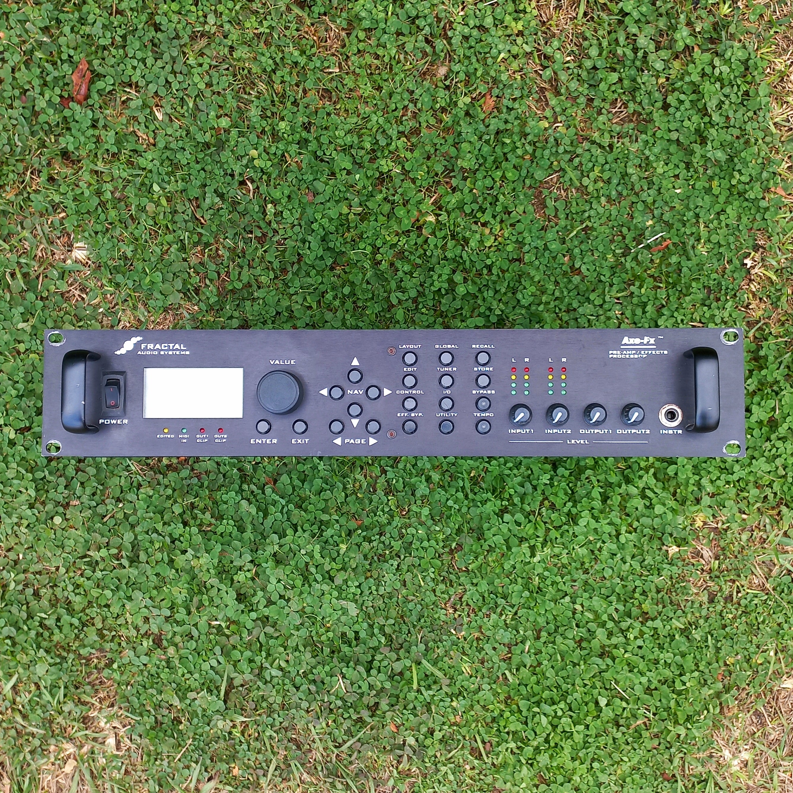 Fractal Audio Axe FX (Gen 1) Rack Mounted Unit – Southside Guitars