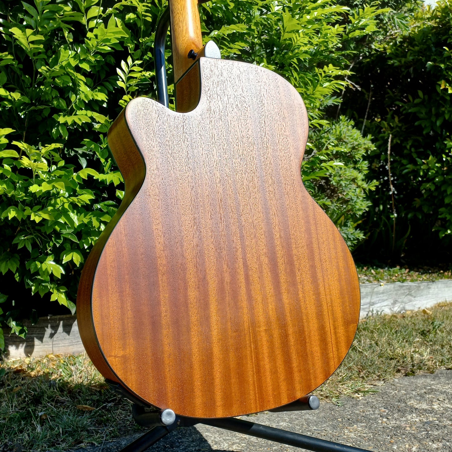 Tribute TRI-75CE Acoustic Electric