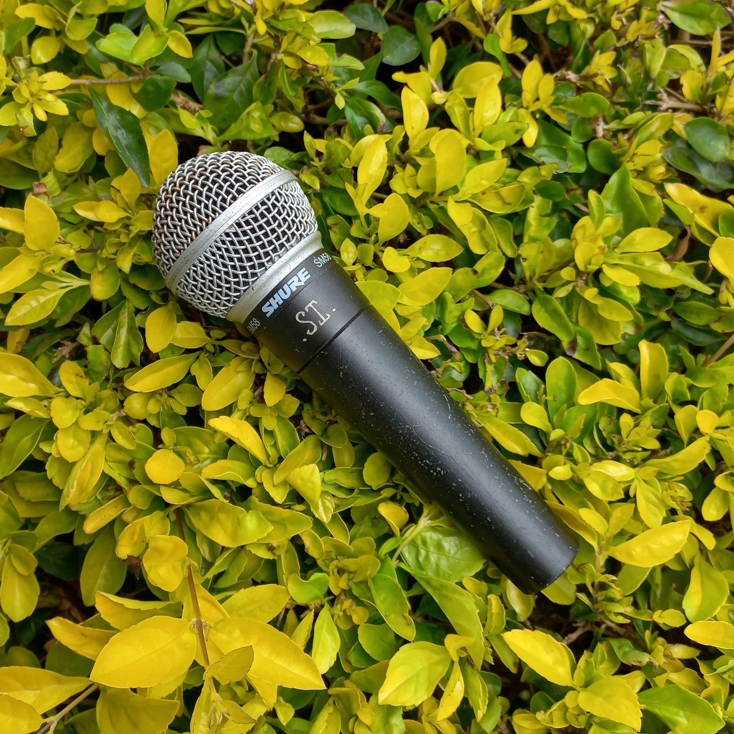 Shure SM58 Dynamic Microphone