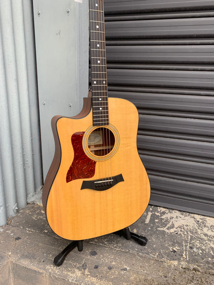 Taylor 310CE Acoustic Guitar (Left-Handed)