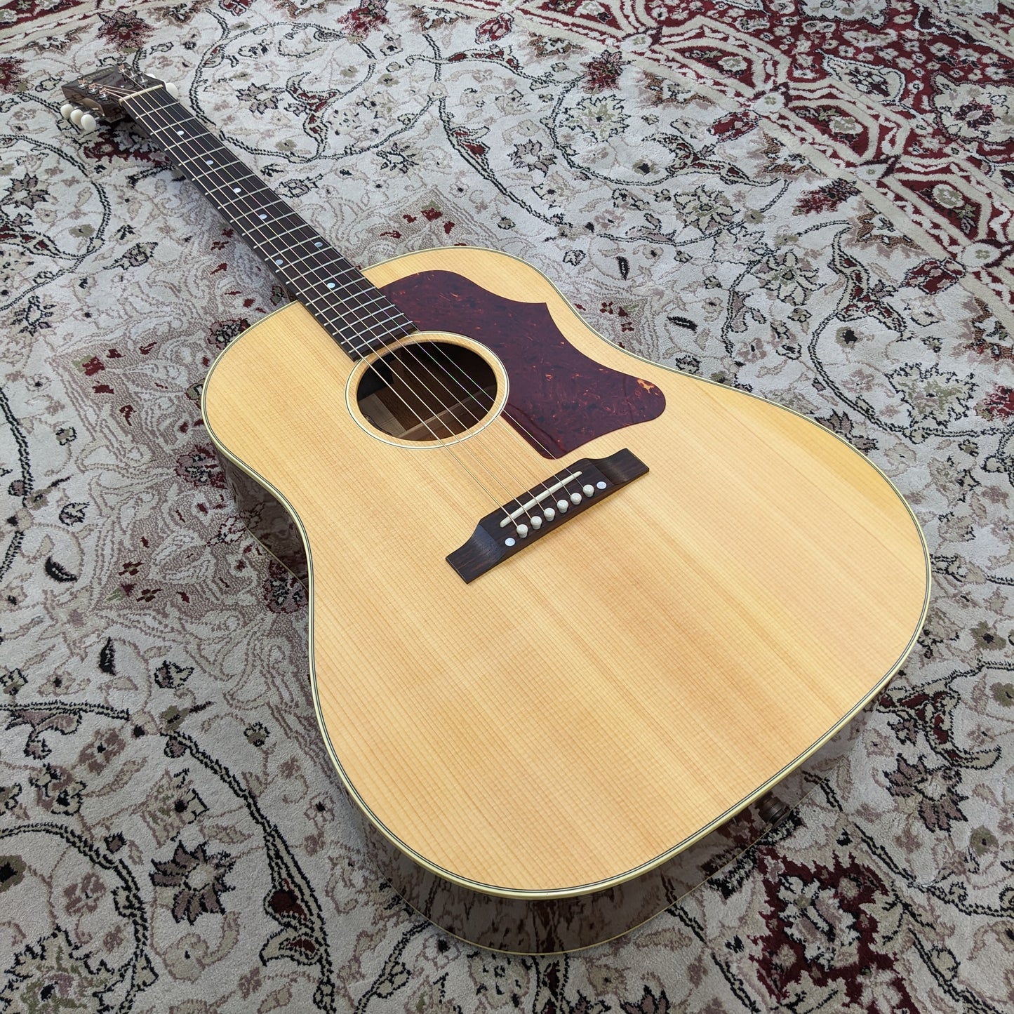 2019 Gibson's Original J-50