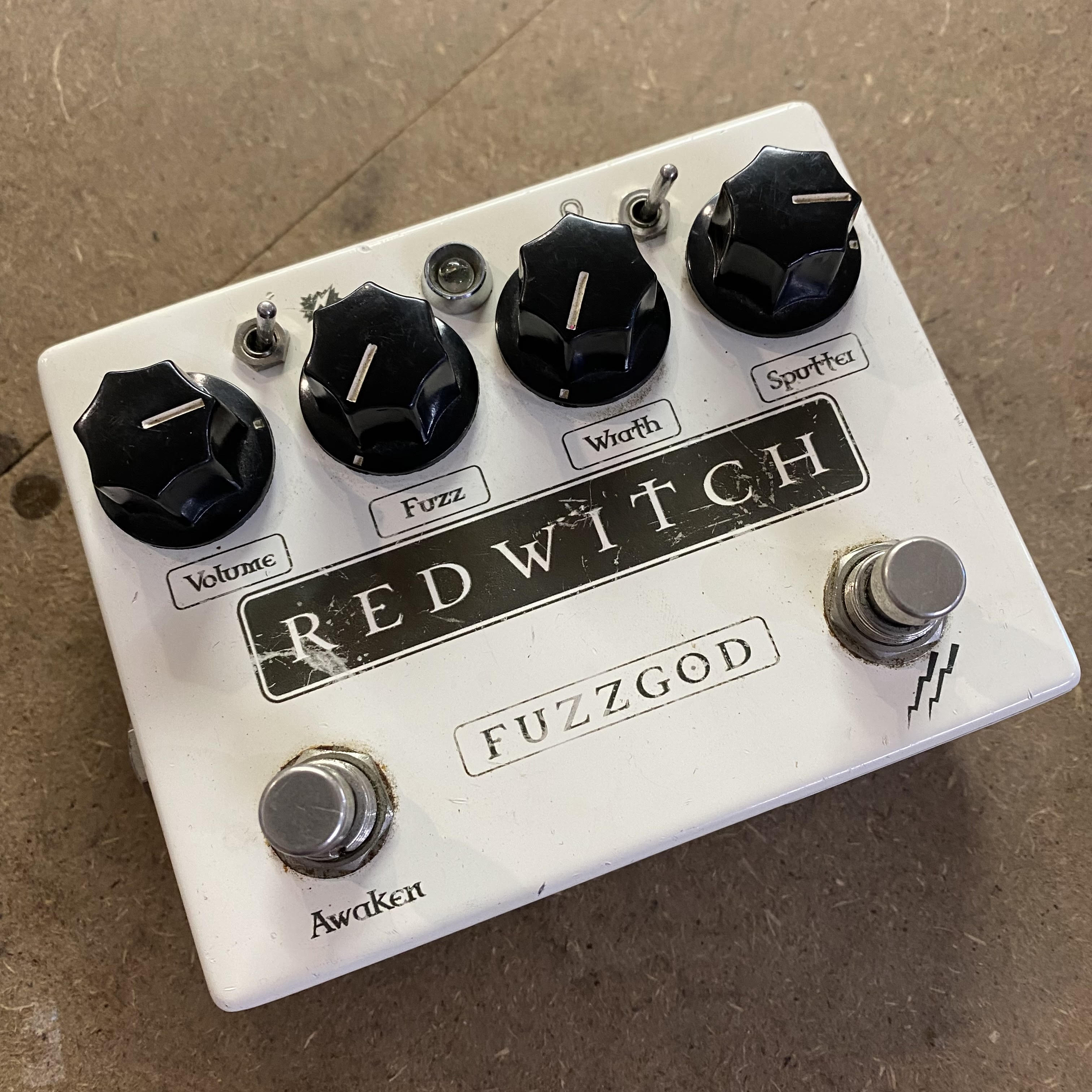 Red Witch Fuzzgod – Southside Guitars